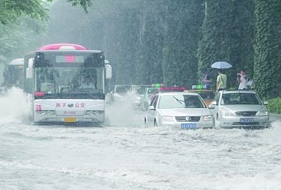 我國(guó)多地遭強(qiáng)降雨襲擊 洪澇災(zāi)害增多